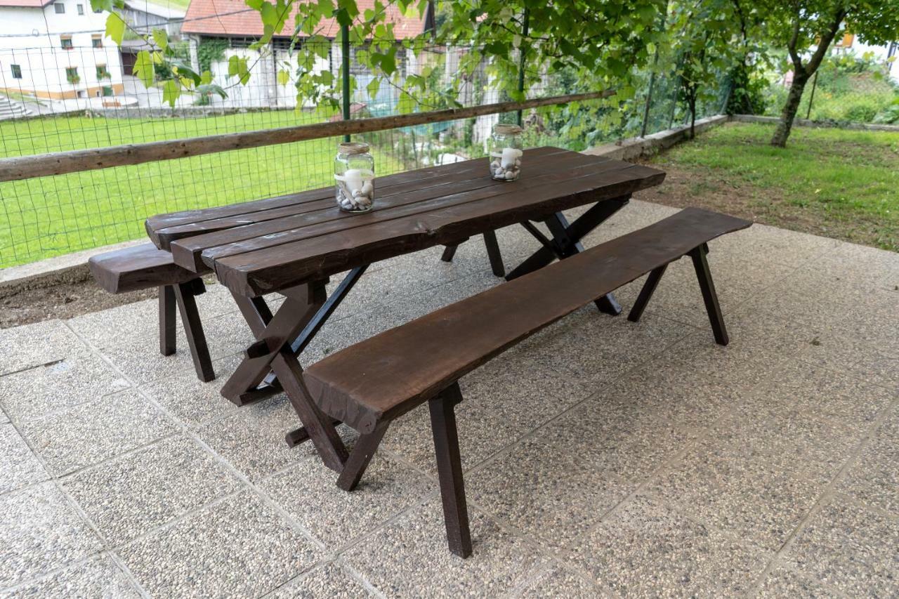 The Foxhouse Hotel Tolmin Bagian luar foto