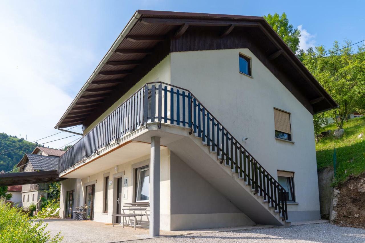 The Foxhouse Hotel Tolmin Bagian luar foto