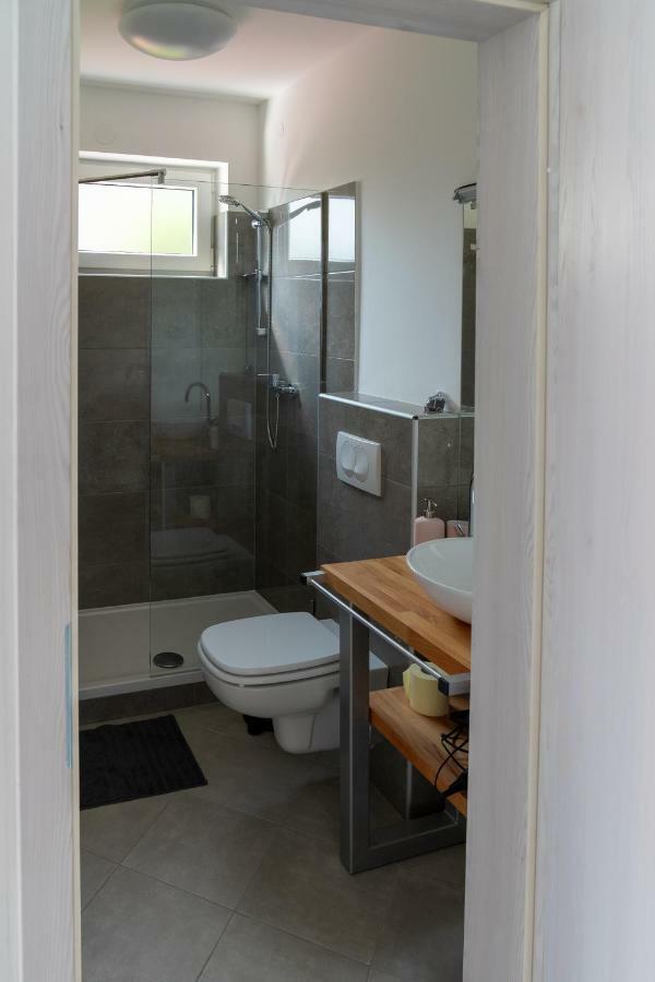 The Foxhouse Hotel Tolmin Bagian luar foto