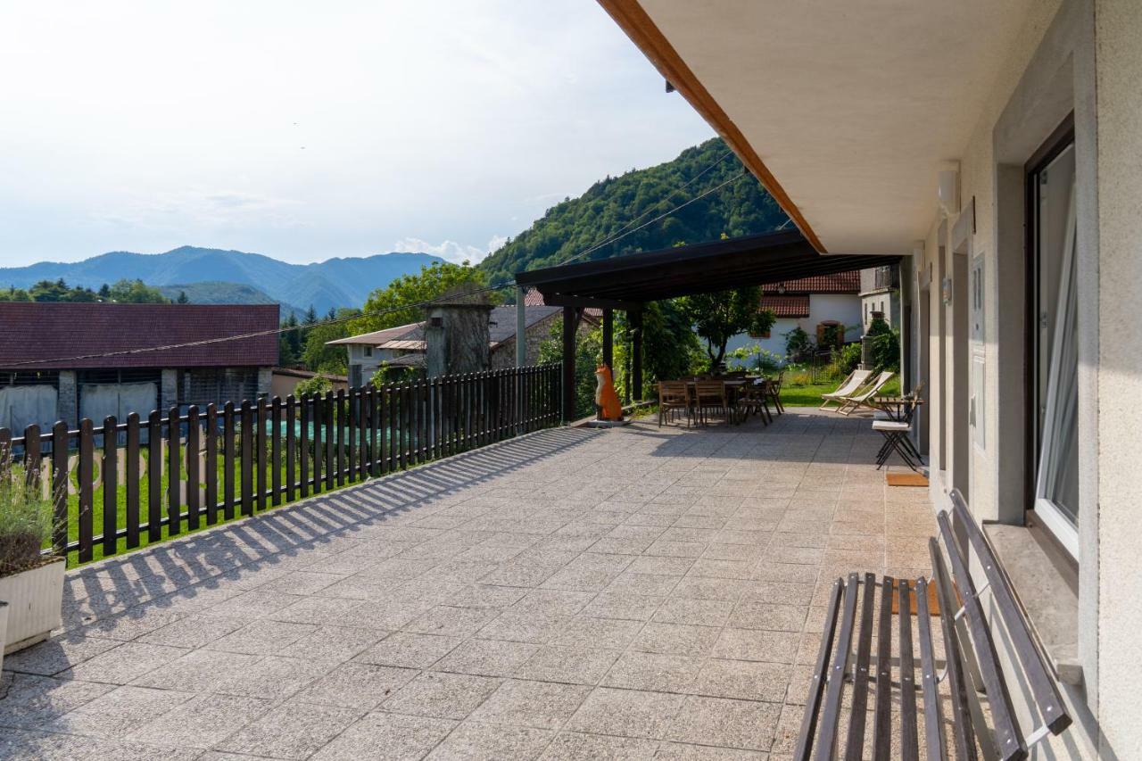 The Foxhouse Hotel Tolmin Bagian luar foto